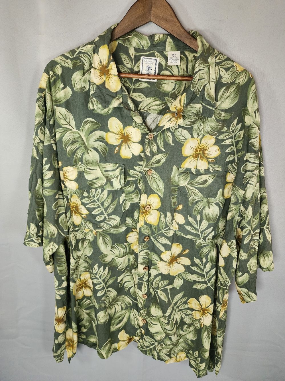 Roundtree & Yorke Olive Green Hawaiian Camp Aloha Shirt with Yellow Blooms